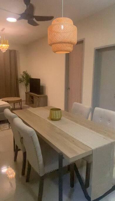 Orked Vanda, 3 Bedroom Apartment, Seaview Netflixwifiyoutube Kuala Terengganu Dış mekan fotoğraf